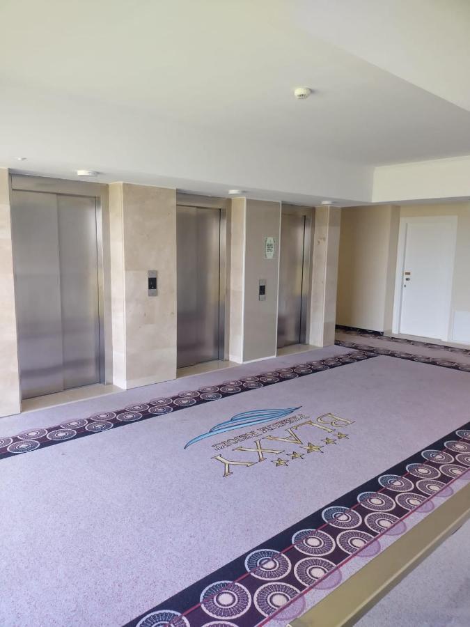 Blaxy Resort Stefi Cu Acces La Piscine Gratuit Douăzeci şi Trei August Exterior foto